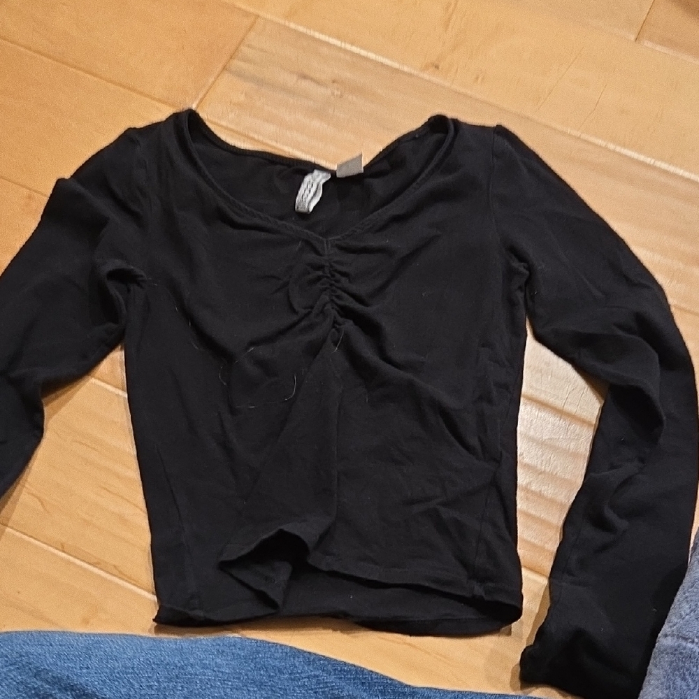 Divided Black Long Sleeve Ruched Top